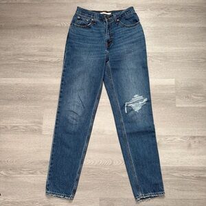 LEVI’S 80s MOM JEANS